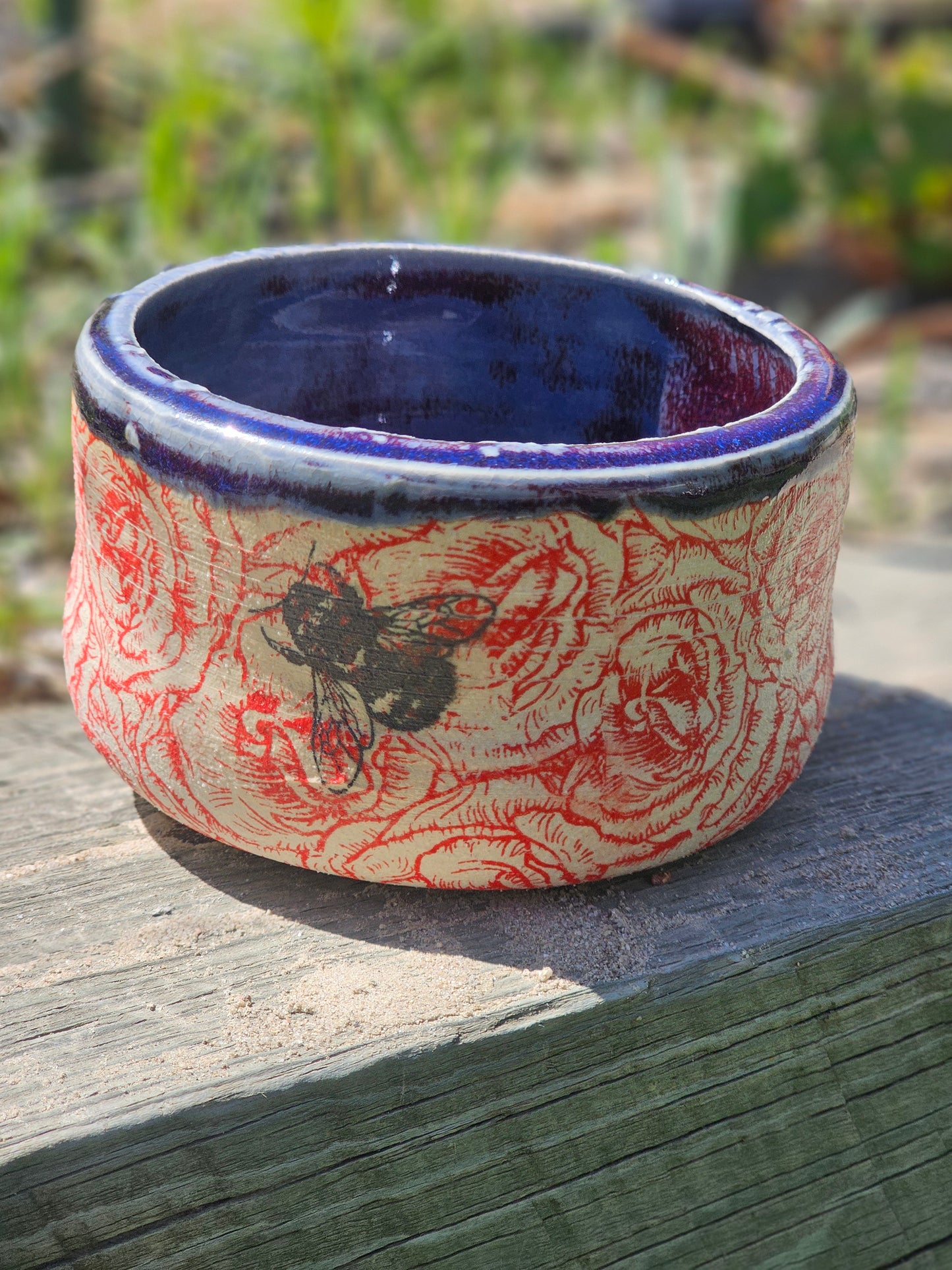 Bees and roses bowl